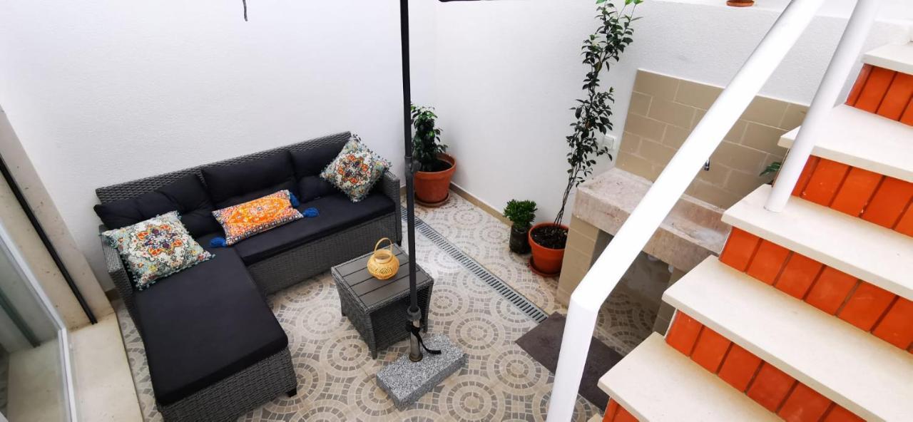 코호이우스 Quarto Duplo Com Kitchenette, Wc E Patio Privativo 아파트 외부 사진