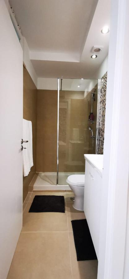 코호이우스 Quarto Duplo Com Kitchenette, Wc E Patio Privativo 아파트 외부 사진