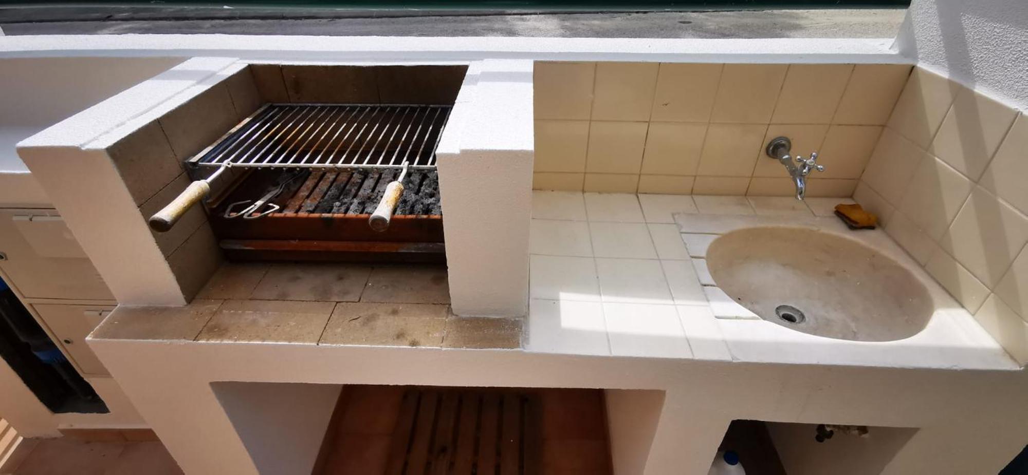 코호이우스 Quarto Duplo Com Kitchenette, Wc E Patio Privativo 아파트 외부 사진